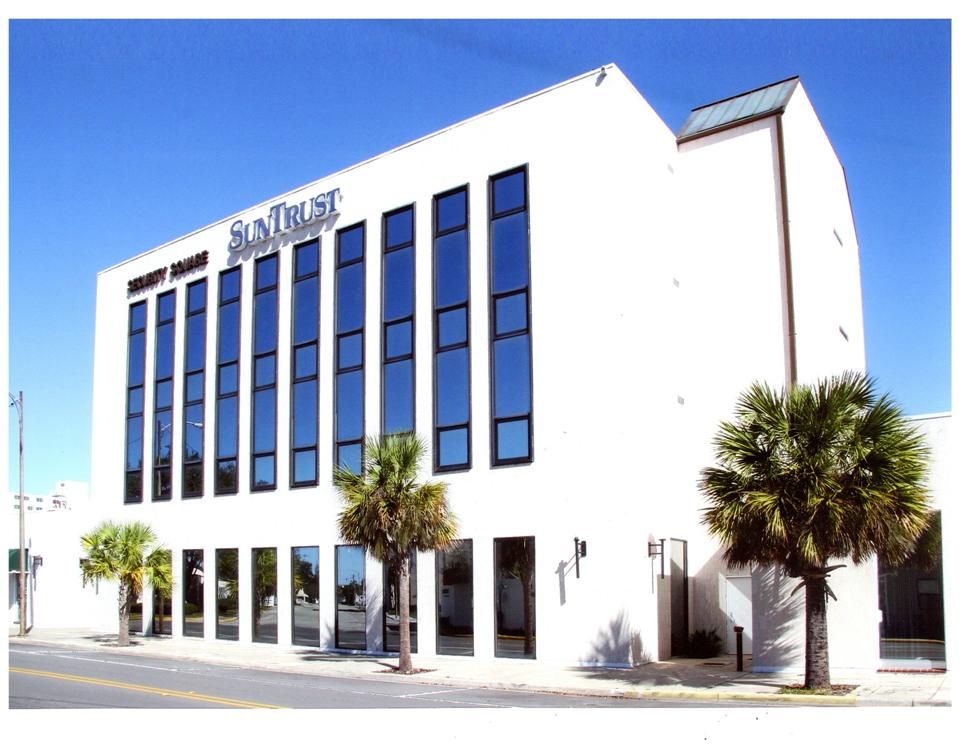Winter Haven Home, FL Real Estate Listing